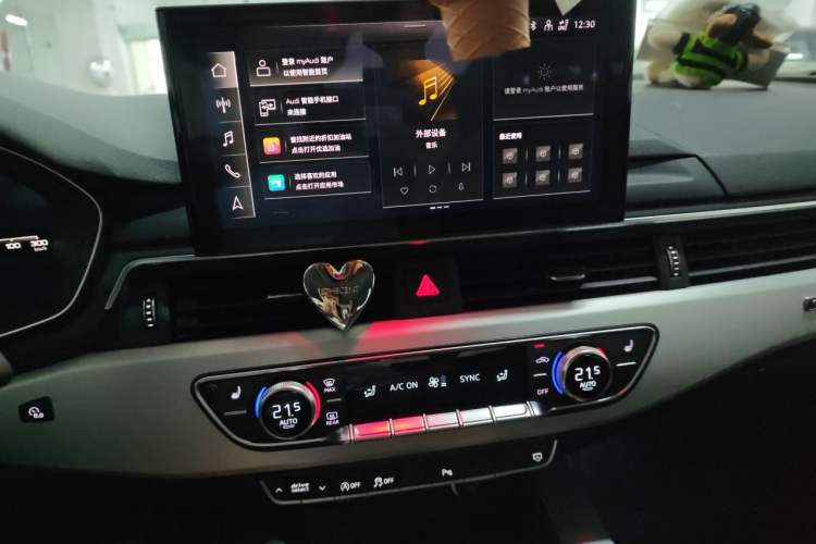 Used Audi A5 2021 Sportback 40 TFSI quattro Luxury Prestige Edition Audio And AC Panel