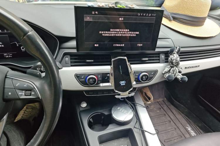 Used Audi A5 2021 Sportback 45 TFSI quattro Prestige Dynamic Edition Audio And AC Panel
