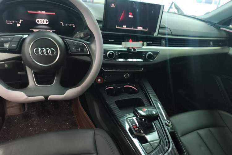 Used Audi A5 2021 Coupe 40 TFSI Fashionable and Dynamic Model Center Console