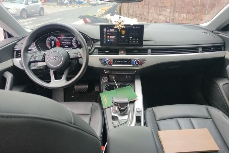 Used Audi A5 2021 Sportback 40 TFSI Fashionable and Dynamic Model Center Console