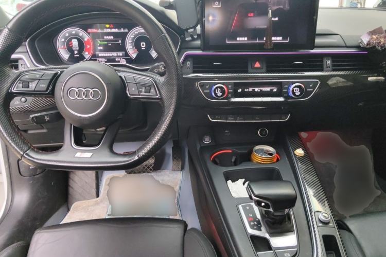 Used Audi A5 2021 Sportback 40 TFSI quattro Luxury Prestige Edition Center Console