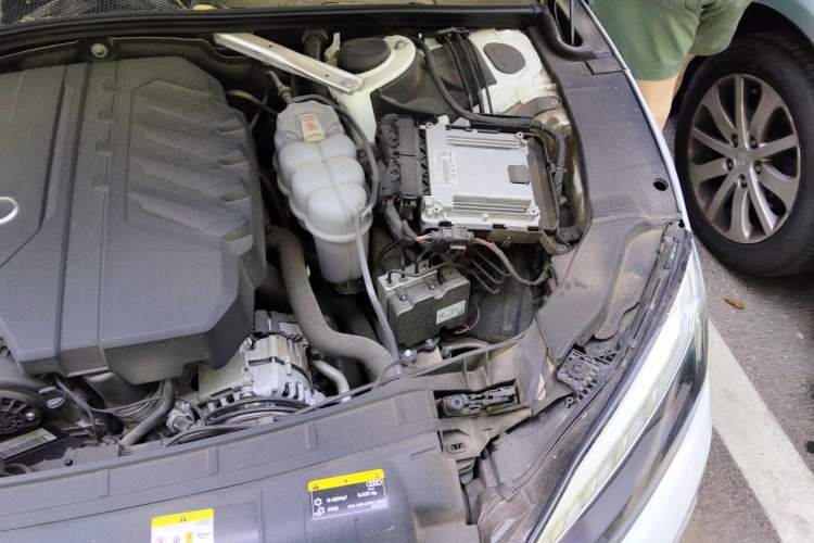 Used Audi A5 2021 Sportback 40 TFSI Fashionable and Dynamic Model Engine Bay Left