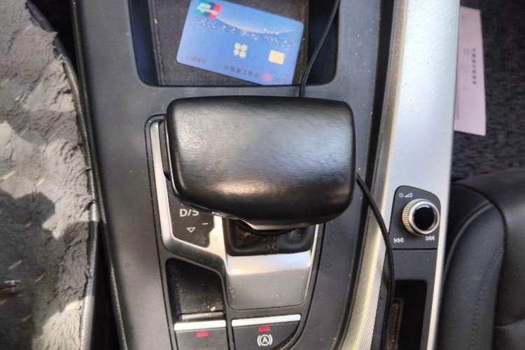 Used Audi A5 2021 Sportback 40 TFSI Fashionable and Dynamic Model Gear Lever