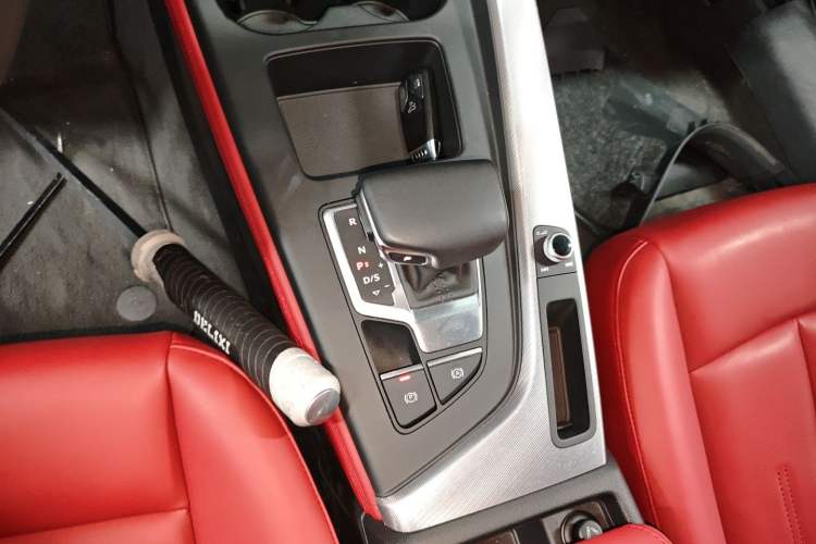 Used Audi A5 2021 Coupe 40 TFSI Fashionable and Dynamic Model Gear Lever