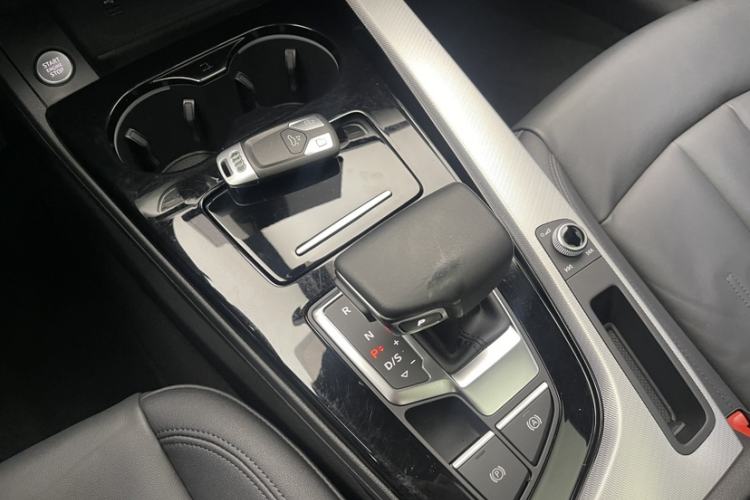 Used Audi A5 2021 Coupe 40 TFSI Fashionable and Dynamic Model Interior 2