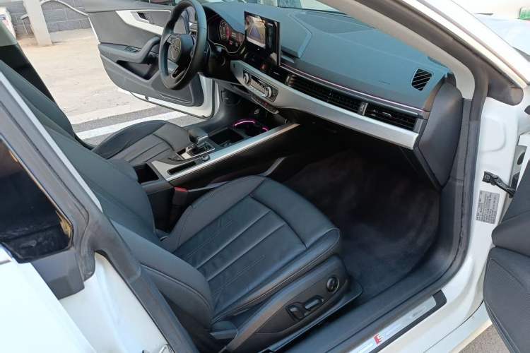 Used Audi A5 2021 Sportback 40 TFSI Stylish and Elegant Model Interior 5