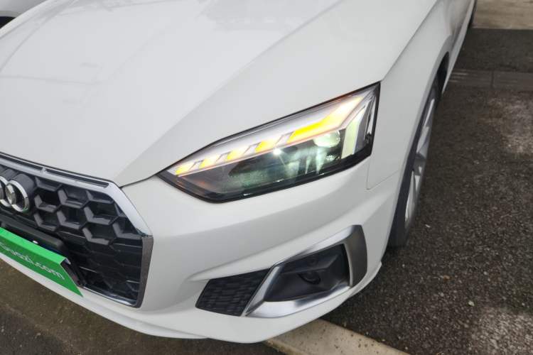 Used Audi A5 2021 Sportback 40 TFSI Stylish and Elegant Model Left Front Headlight