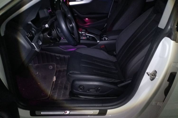 Used Audi A5 2021 Sportback 40 TFSI Stylish and Elegant Model Left Front Seat