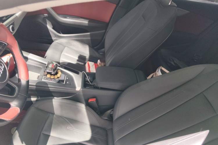 Used Audi A5 2021 Sportback 40 TFSI Stylish and Elegant Model Left Front Seat