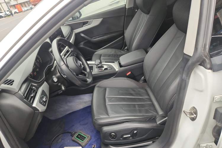 Used Audi A5 2021 Sportback 40 TFSI Stylish and Elegant Model Left Front Seat