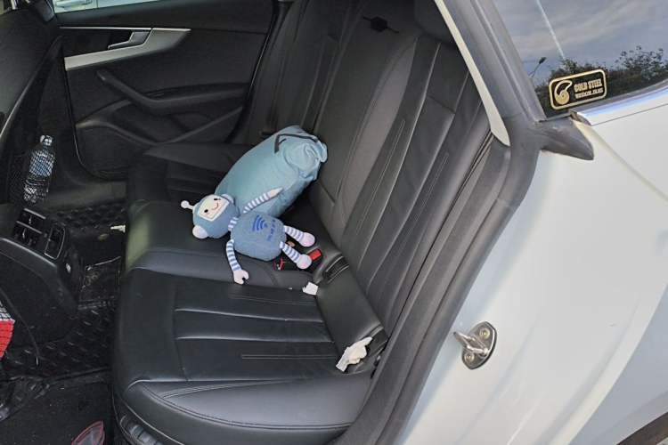 Used Audi A5 2021 Sportback 40 TFSI Stylish and Elegant Model Left Rear Seat