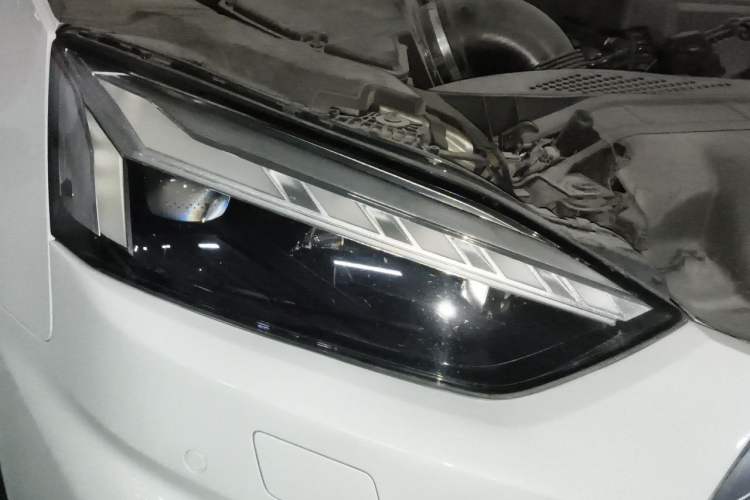 Used Audi A5 2021 Sportback 40 TFSI Stylish and Elegant Model Right Front Headlight