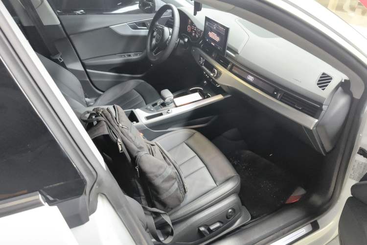 Used Audi A5 2021 Sportback 40 TFSI Fashionable and Dynamic Model Right Front Seat