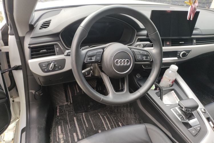 Used Audi A5 2021 Coupe 40 TFSI Fashionable and Dynamic Model Steering Wheel