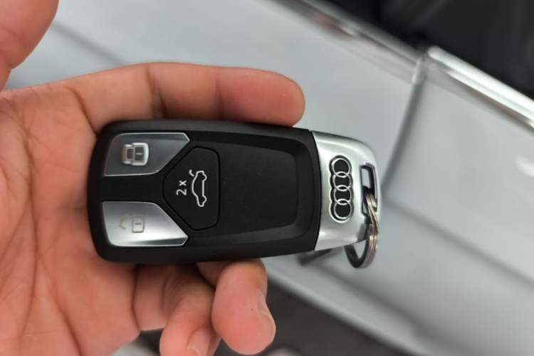 Used Audi A5 2021 Coupe 40 TFSI Fashionable and Dynamic Model Vehicle Key
