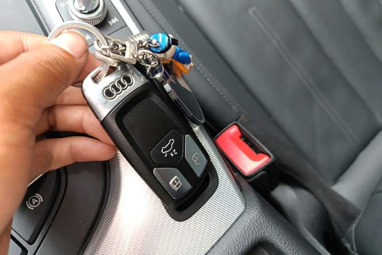Used Audi A5 2021 Coupe 40 TFSI Fashionable and Dynamic Model Vehicle Key