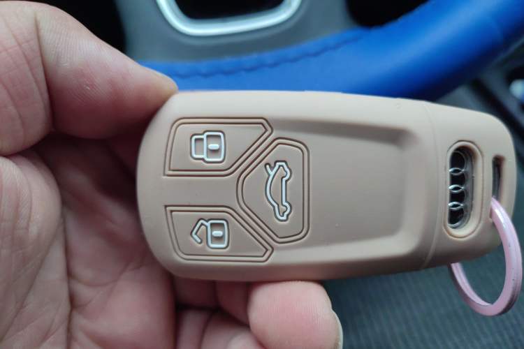 Used Audi A5 2021 Coupe 40 TFSI Fashionable and Dynamic Model Vehicle Key