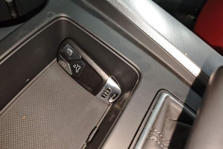 Used Audi A5 2021 Coupe 40 TFSI Fashionable and Dynamic Model Vehicle Key