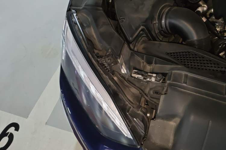 Used Audi A5 2022 Sportback 40 TFSI Fashionable and Dynamic Model Engine Bay Right