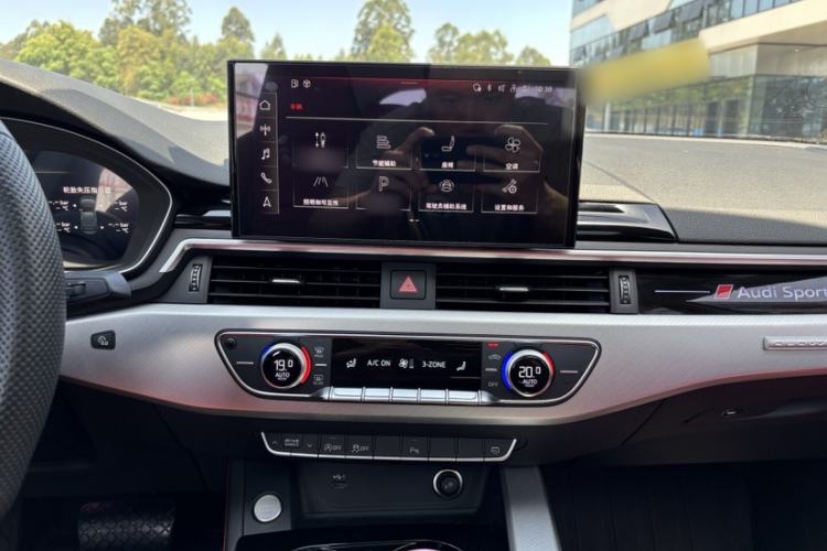 Used Audi A5 2022 Sportback 40 TFSI Fashionable and Dynamic Model Interior 3