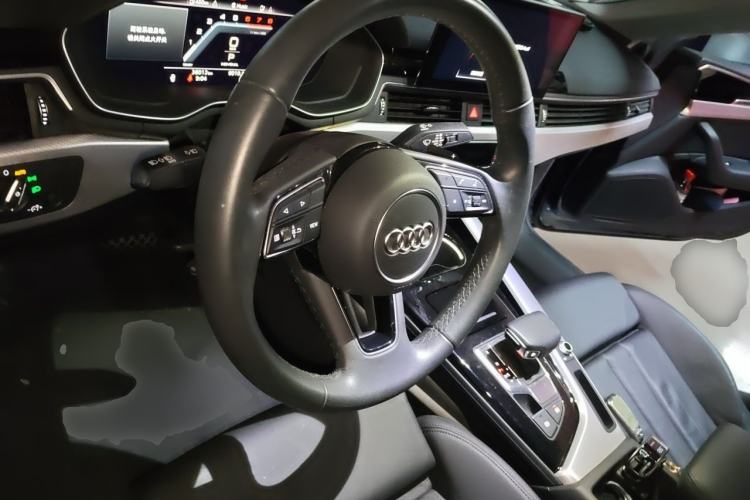 Used Audi A5 2022 Sportback 40 TFSI Fashionable and Dynamic Model Steering Wheel