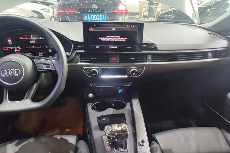 Used Audi A5 2022 Sportback 40 TFSI quattro Luxury Dynamic Model Audio And AC Panel