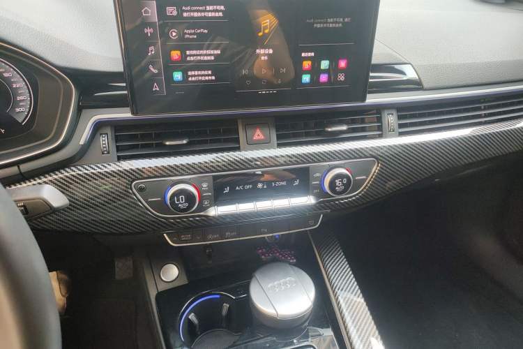 Used Audi A5 2022 Sportback 40 TFSI Fashionable and Dynamic Model Audio And AC Panel