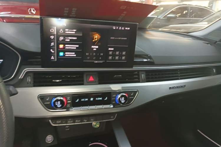 Used Audi A5 2022 Sportback 45 TFSI quattro Prestige Dynamic Edition Audio And AC Panel