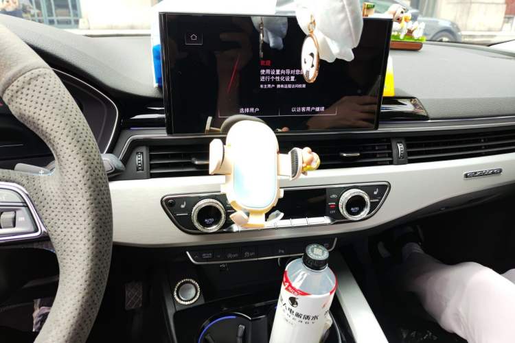 Used Audi A5 2022 Sportback 40 TFSI quattro Luxury Dynamic Model Audio And AC Panel