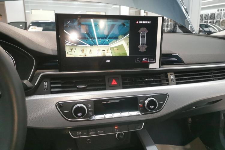 Used Audi A5 2022 Sportback 40 TFSI Fashionable and Dynamic Model Audio And AC Panel