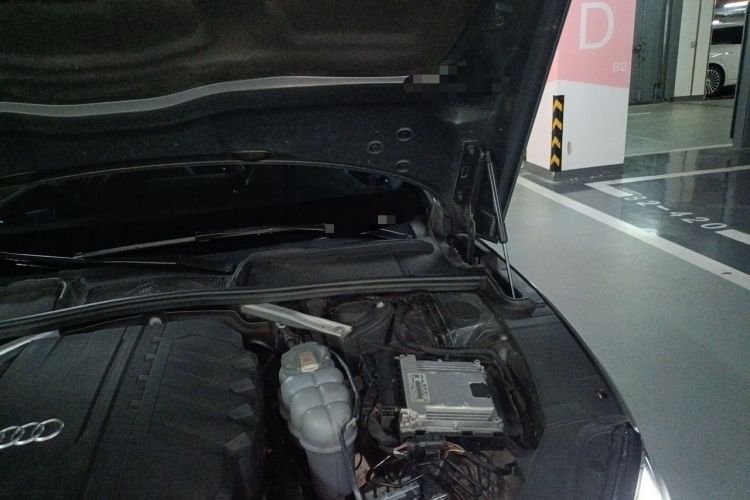 Used Audi A5 2022 Sportback 40 TFSI quattro Luxury Dynamic Model Engine Bay Left