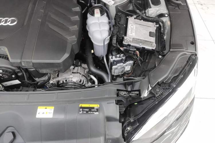 Used Audi A5 2022 Sportback 40 TFSI Stylish and Elegant Model Engine Bay Left