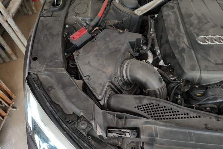 Used Audi A5 2022 Sportback 40 TFSI Fashionable and Dynamic Model Engine Bay Right