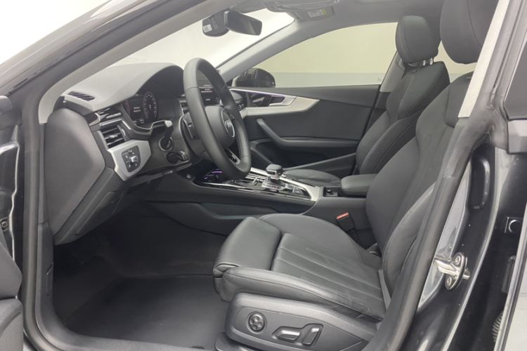Used Audi A5 2022 Sportback 40 TFSI Fashionable and Dynamic Model Interior 2