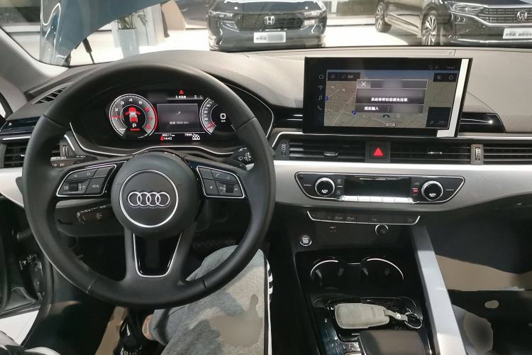 Used Audi A5 2022 Sportback 40 TFSI Fashionable and Dynamic Model Interior 2