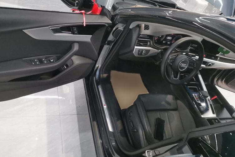 Used Audi A5 2022 Sportback 40 TFSI Fashionable and Dynamic Model Interior 3