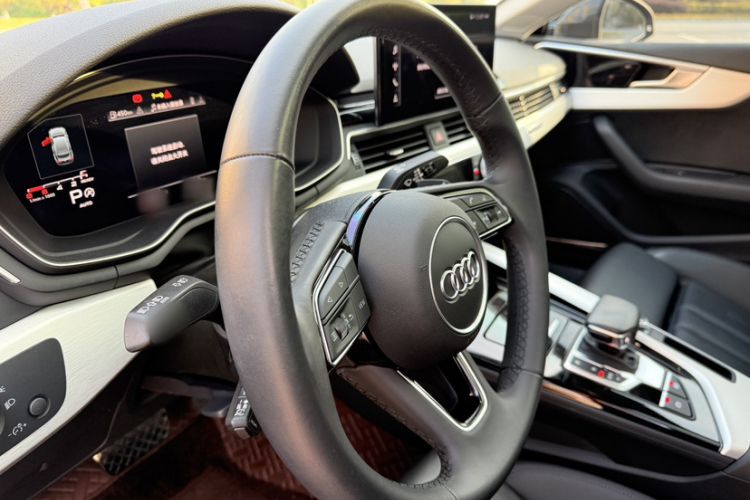 Used Audi A5 2022 Sportback 40 TFSI quattro Luxury Dynamic Model Interior 5