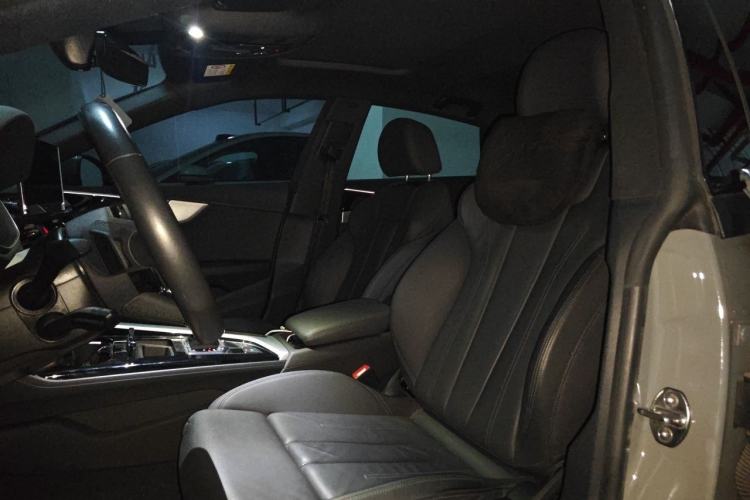 Used Audi A5 2022 Sportback 40 TFSI Stylish and Elegant Model Left Front Seat