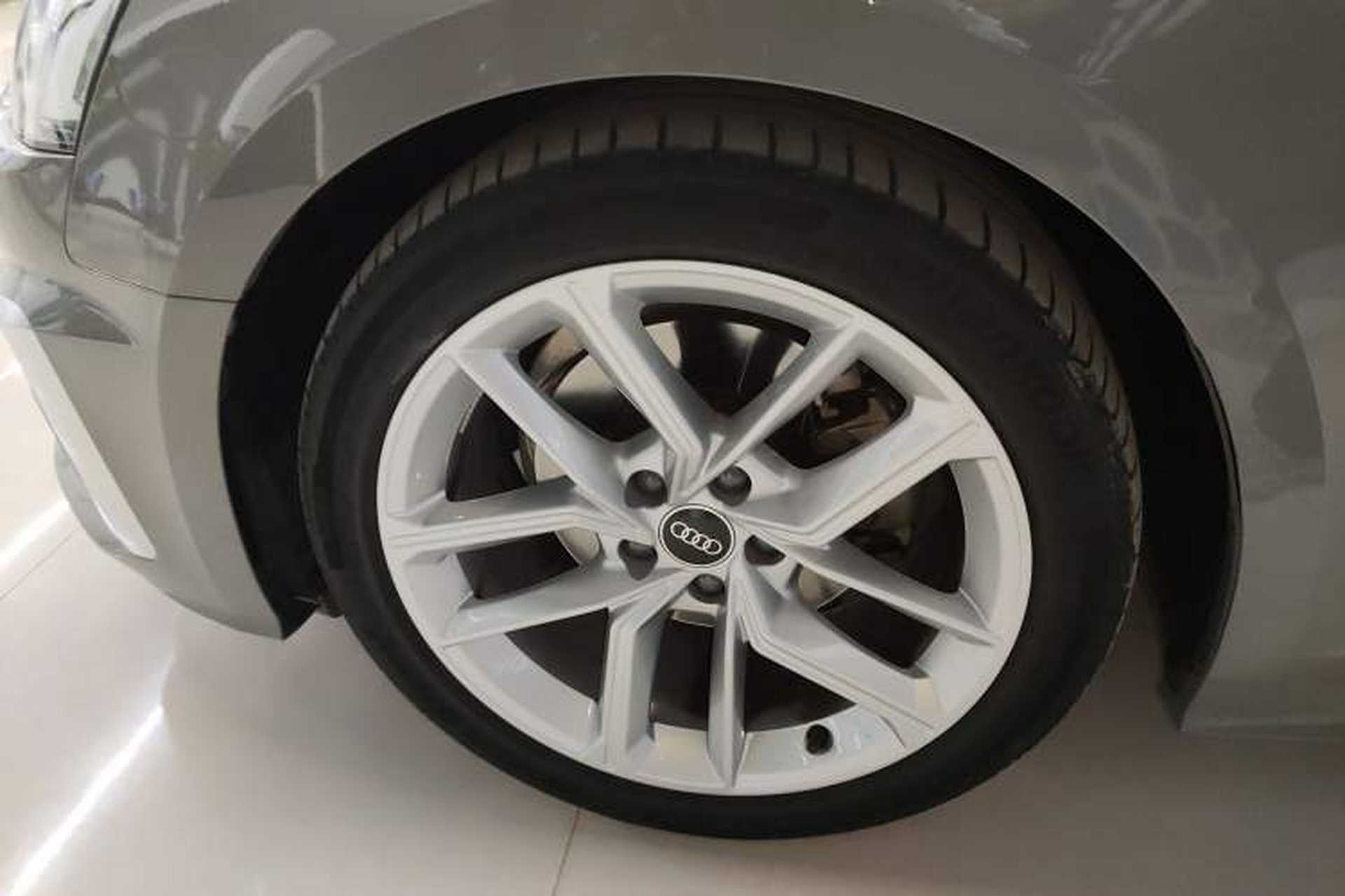 Used Audi A5 2022 Cabriolet 40 TFSI Fashion Dynamic Model Left Front Wheel Hub
