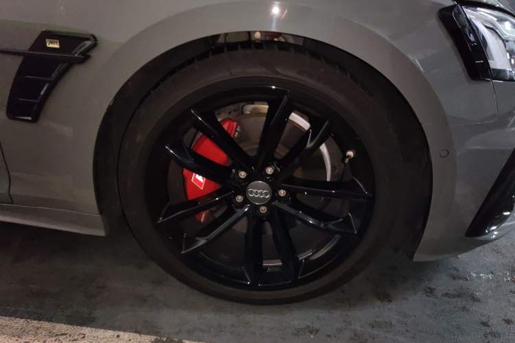 Used Audi A5 2022 Sportback 45 TFSI quattro Prestige Dynamic Edition Right Front Wheel Hub