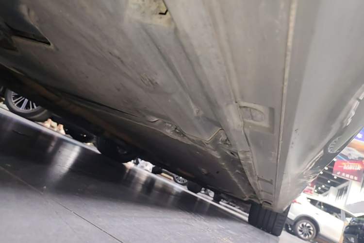 Used Audi A5 2022 Sportback 40 TFSI quattro Luxury Dynamic Model Right Side Sill