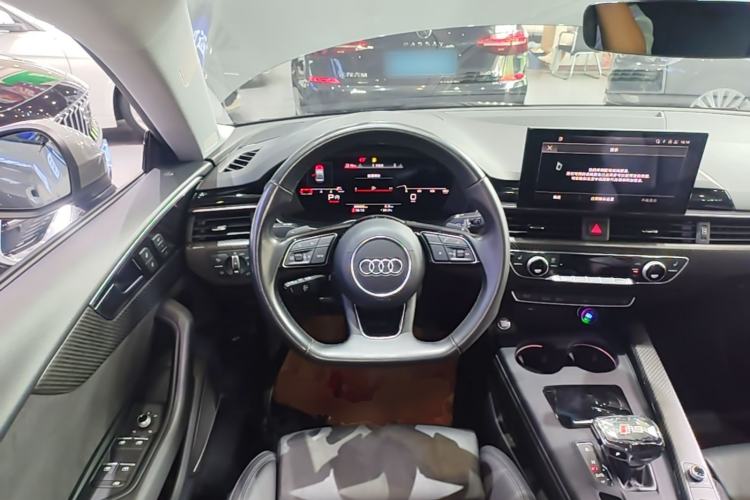 Used Audi A5 2022 Sportback 40 TFSI quattro Luxury Dynamic Model Steering Wheel