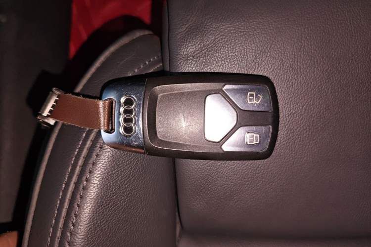 Used Audi A5 2022 Sportback 40 TFSI Fashionable and Dynamic Model Vehicle Key