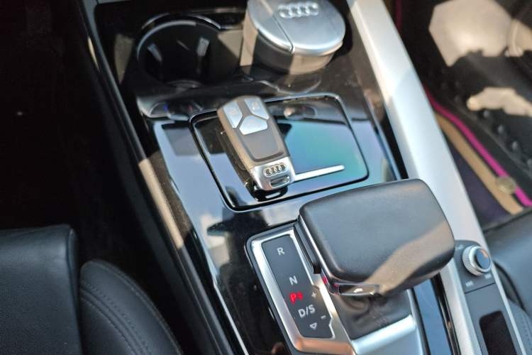 Used Audi A5 2022 Coupe 40 TFSI Fashion Dynamic Model Vehicle Key