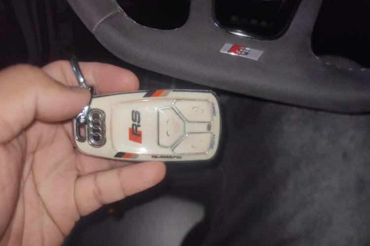 Used Audi A5 2022 Coupe 40 TFSI Fashion Dynamic Model Vehicle Key