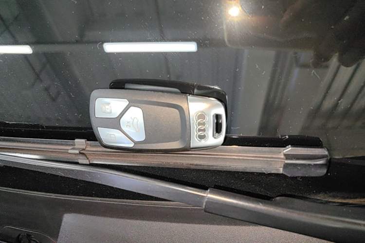 Used Audi A5 2022 Sportback 40 TFSI Stylish and Elegant Model Vehicle Key