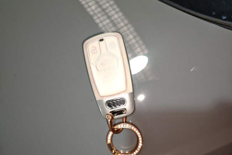 Used Audi A5 2022 Coupe 40 TFSI Fashion Dynamic Model Vehicle Key