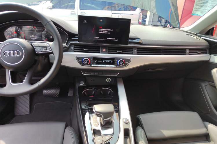 Used Audi A5 2022 Coupe 40 TFSI Fashion Dynamic Model Audio And AC Panel