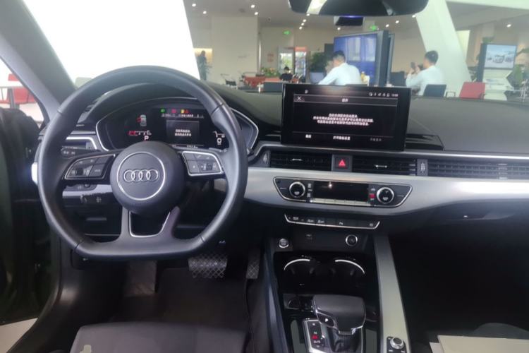 Used Audi A5 2022 Sportback 40 TFSI Fashionable and Dynamic Model Center Console
