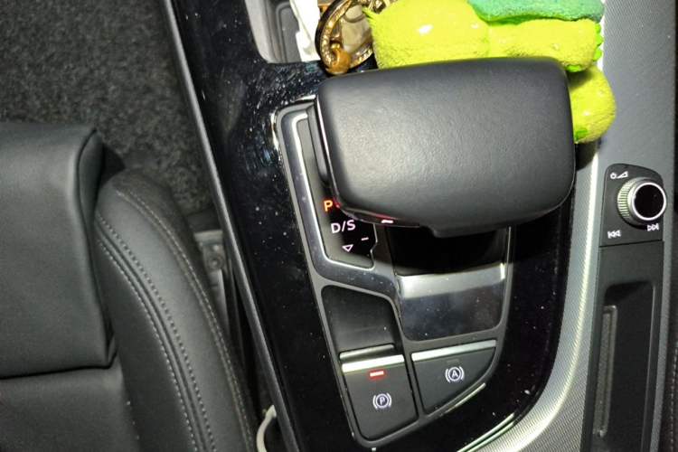 Used Audi A5 2022 Sportback 40 TFSI Fashionable and Dynamic Model Gear Lever
